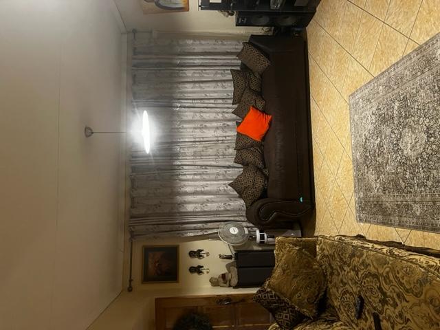 To Let 3 Bedroom Property for Rent in Golf View North West